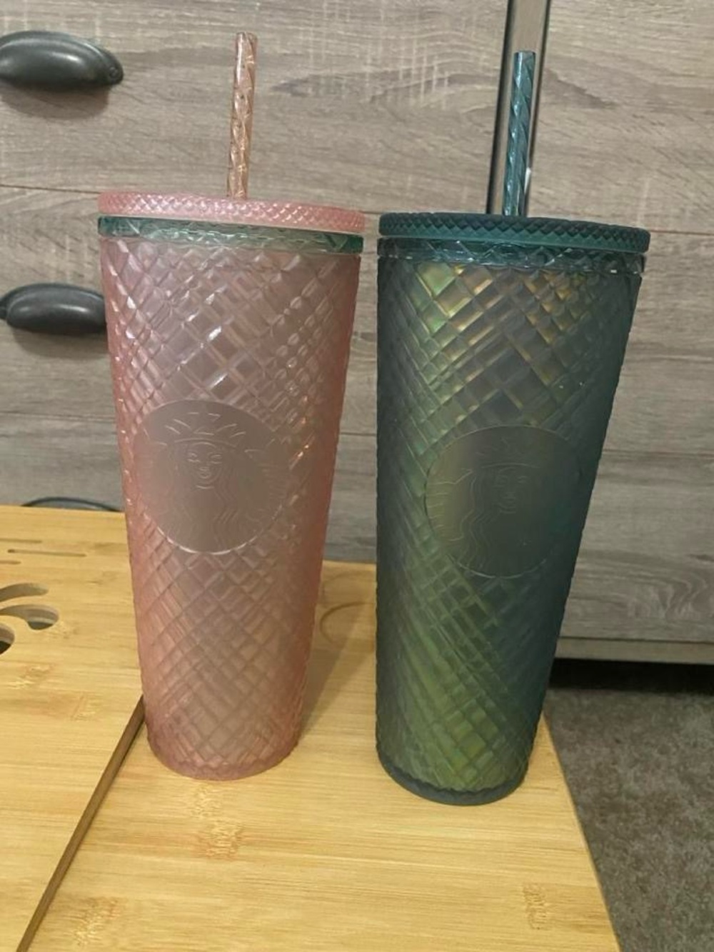Starbucks Iridescent Pink and Teal Diamond-Texture Cold Cups with Straws